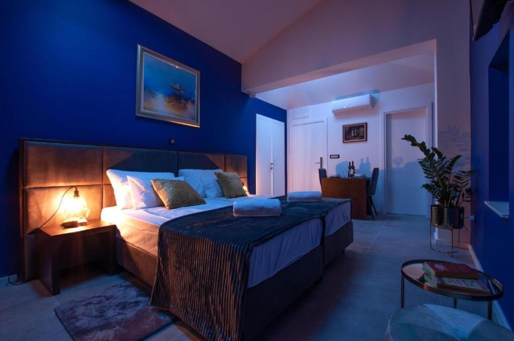 X Boutique Marinac Studio Apartments & Rooms Шибеник Экстерьер фото